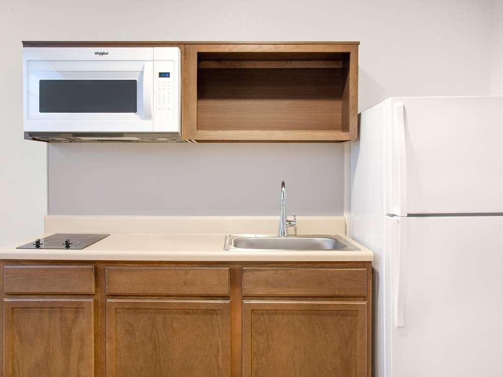 Extended Stay America Select Suites - Charlotte - Northlake 夏洛特 客房 照片