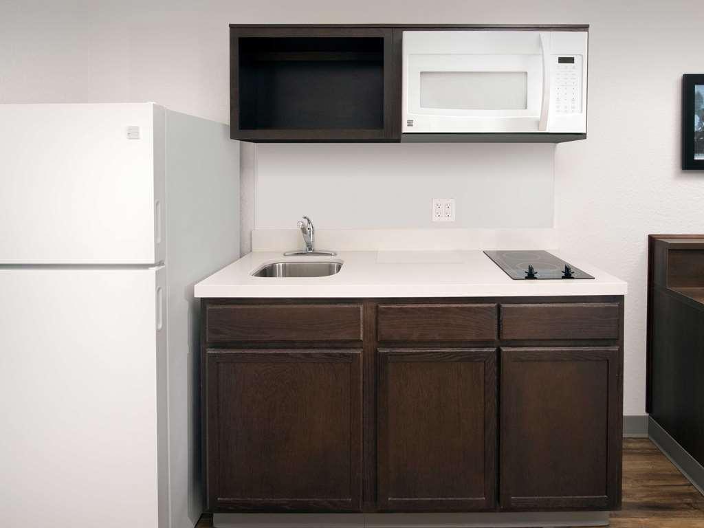 Extended Stay America Select Suites - Charlotte - Northlake 夏洛特 客房 照片